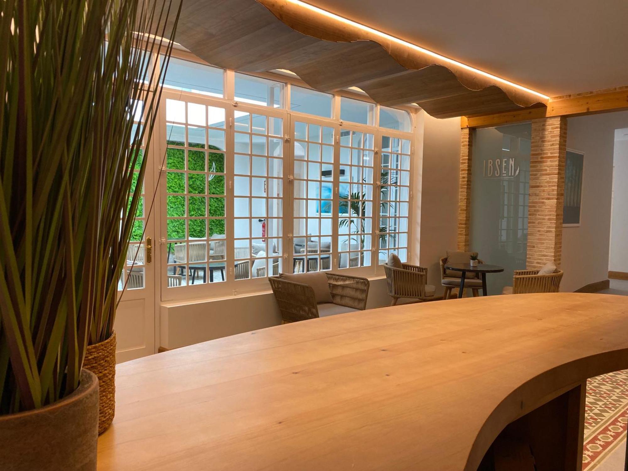 Ibsen Almagro Apartment ภายนอก รูปภาพ