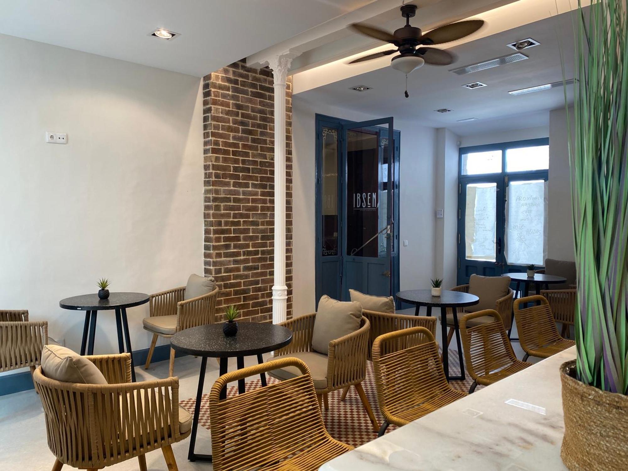 Ibsen Almagro Apartment ภายนอก รูปภาพ