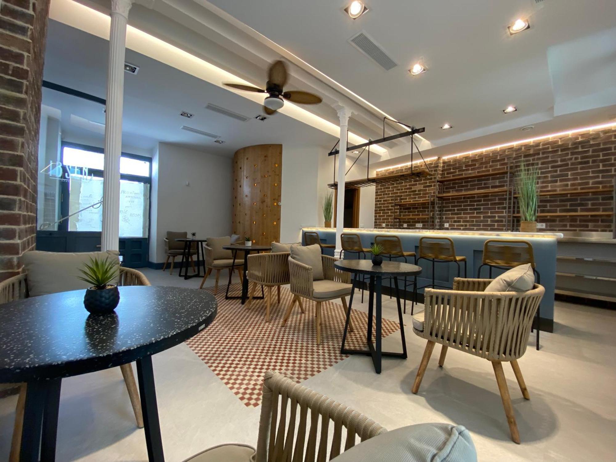 Ibsen Almagro Apartment ภายนอก รูปภาพ